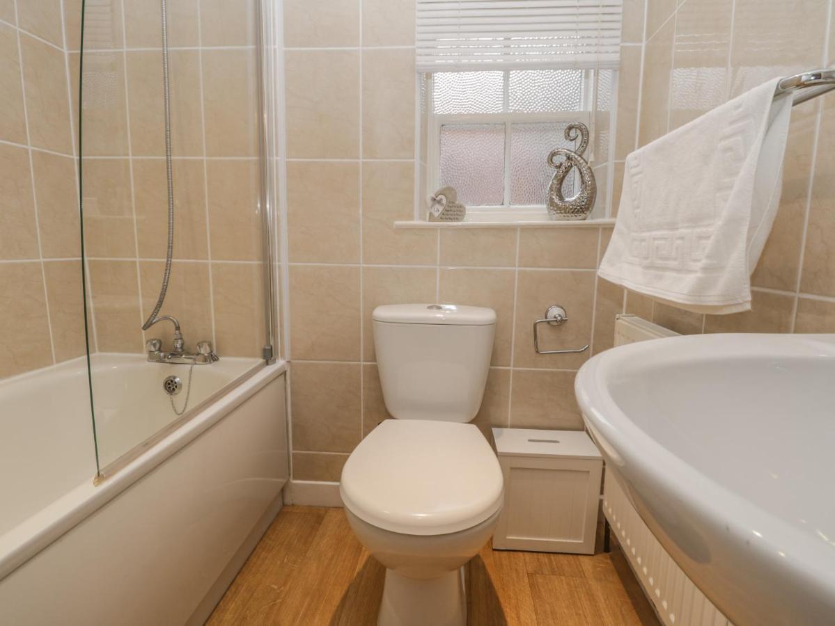 Robins Nest Apartment Whitby Ngoại thất bức ảnh